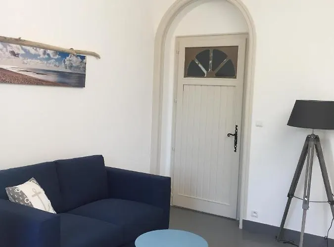 Les De L'alvertonne 3*