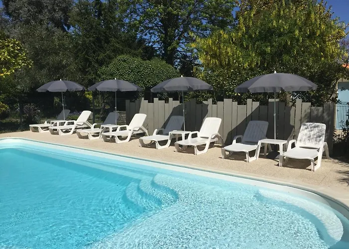 Les De L'alvertonne Appart hôtel 3*