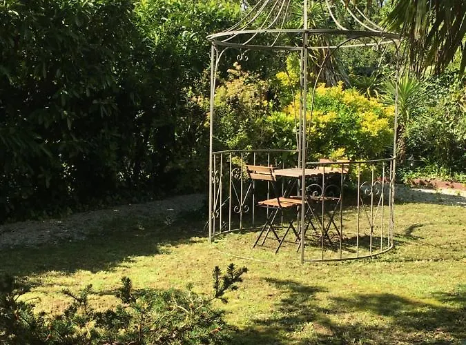 Les De L'alvertonne 3*