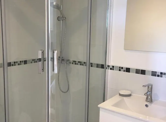 Les De L'alvertonne 3*