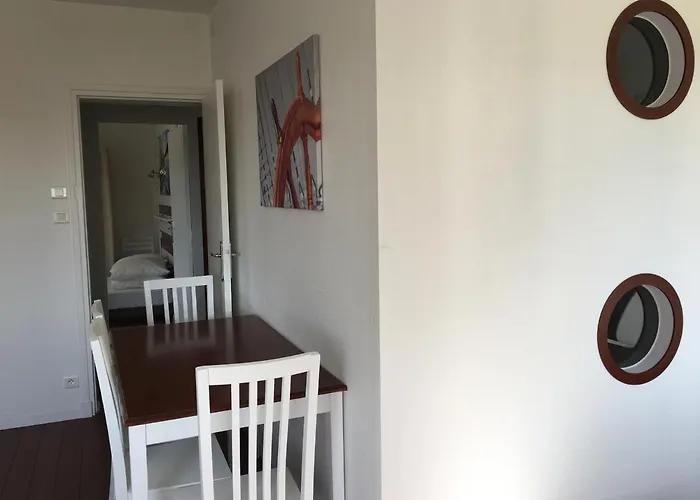 Les De L'alvertonne 3*